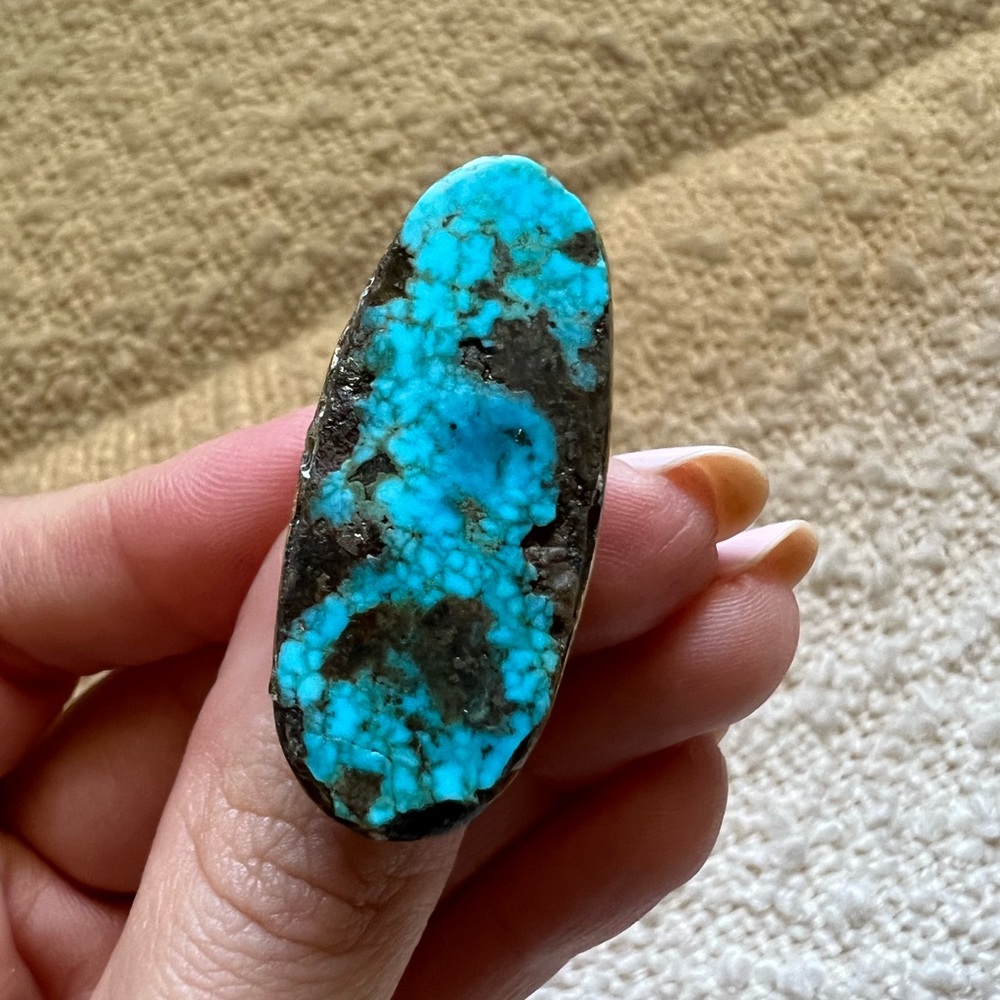 18k Solid Gold Ring - image 4